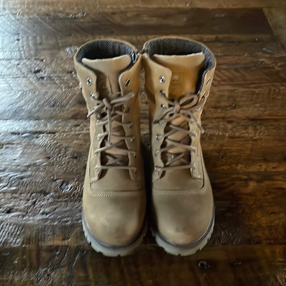 Kamik Rogue Mid Snow Boot.
